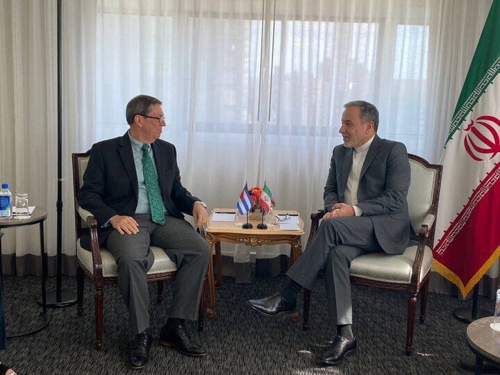 دیدار و گفتوگوی وزرای امور خارجه ایران و کوبا دیدار و گفتوگوی وزرای امور خارجه ایران و کوبا