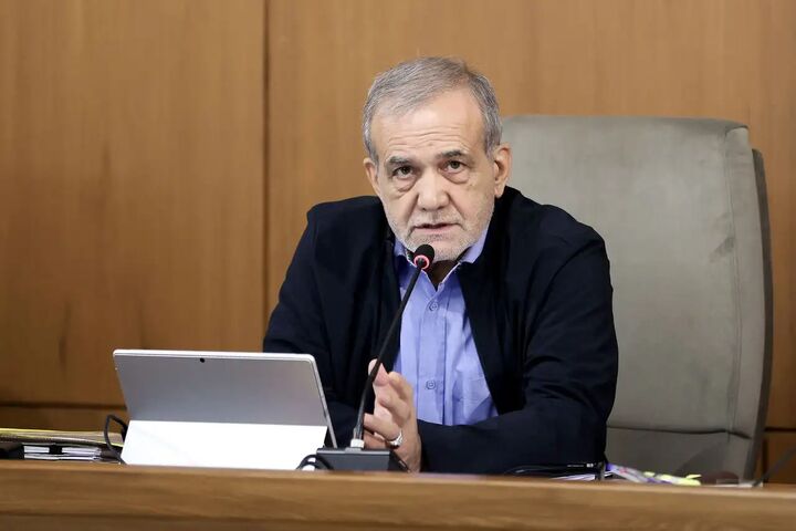 رئیسجمهور درگذشت مادر شهیدان فتاحیزاده را تسلیت گفت رئیسجمهور درگذشت مادر شهیدان فتاحیزاده را تسلیت گفت