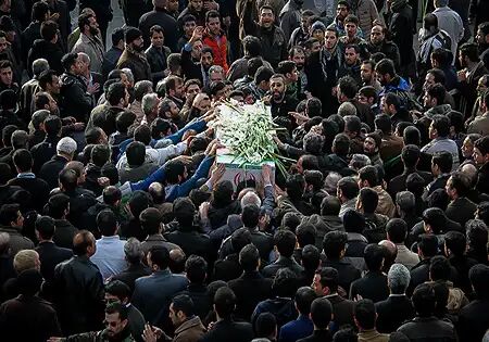 پیکر شهید «حسن شمآقایی» پس از ۴۲ سال شناسایی شد پیکر شهید «حسن شمآقایی» پس از ۴۲ سال شناسایی شد