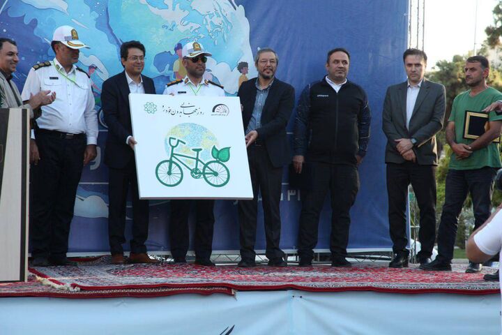 لزوم ترویج فرهنگ استفاده از حمل و نقل پاک به جای خودرو/ در روز بدون خودروی تهران چه گذشت؟ لزوم ترویج فرهنگ استفاده از حمل و نقل پاک به جای خودرو/ در روز بدون خودروی تهران چه گذشت؟