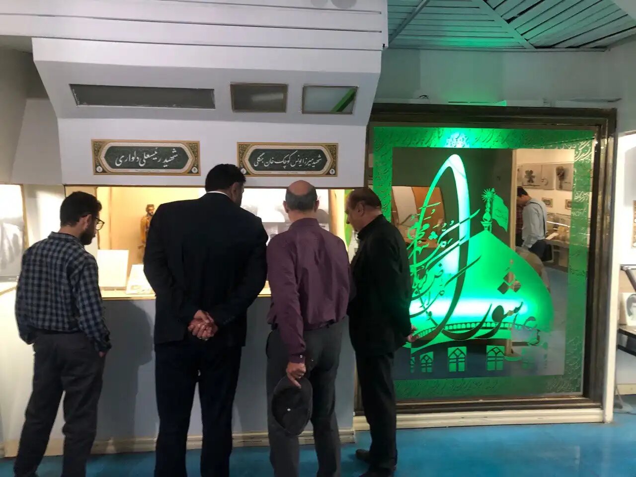 بازدید اعضای سازمان فضایی ایران از موزه  مرکزی شهدا/ تجلیل از ایثارگران