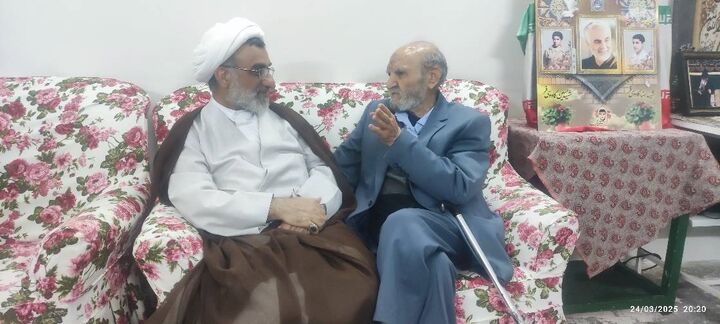 خسروپناه: خانوادههای شهید، الگوی مقاومت و استقامت هستند خسروپناه: خانوادههای شهید، الگوی مقاومت و استقامت هستند