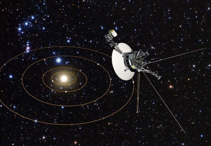 سفری ۴۷ ساله به اعماق فضا سفری ۴۷ ساله به اعماق فضا