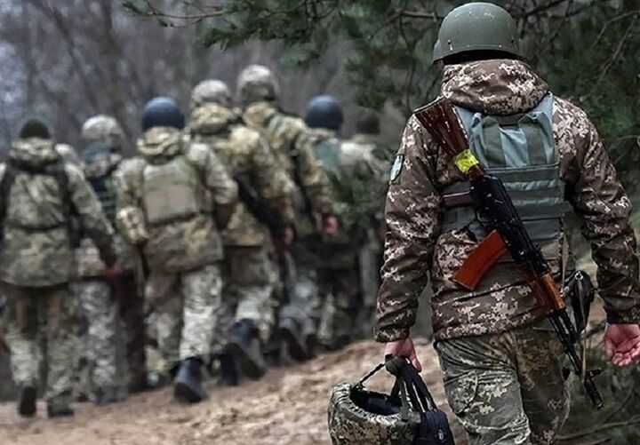 درخواست ماکرون و زلنسکی برای افزایش فشارها بر روسیه درخواست ماکرون و زلنسکی برای افزایش فشارها بر روسیه