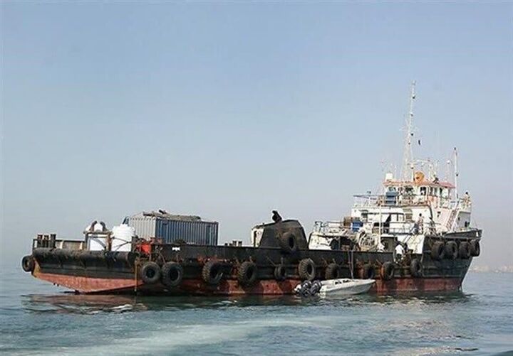 توقیف ۱۱ فروند قایق شوتی حامل سوخت قاچاق در خلیج فارس