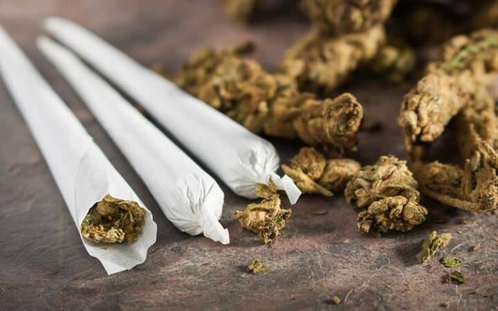 بوی گل در خیابانهای تهران/ عوارض گل ۲۰ برابر بیشتر از حشیش! بوی گل در خیابانهای تهران/ عوارض گل ۲۰ برابر بیشتر از حشیش!