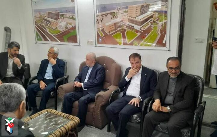 بررسی مطالبات خانواده‌های شهدا و ایثارگران مازندران با حضور اوحدی