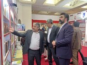 تقدیر رئیس حراست بنیاد شهید از محصولات نشر شاهد