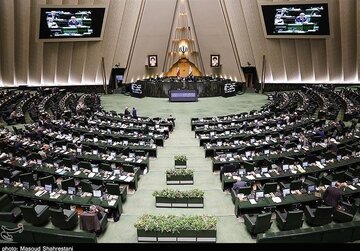 سوال از وزیر کار در دستورکار امروز مجلس
