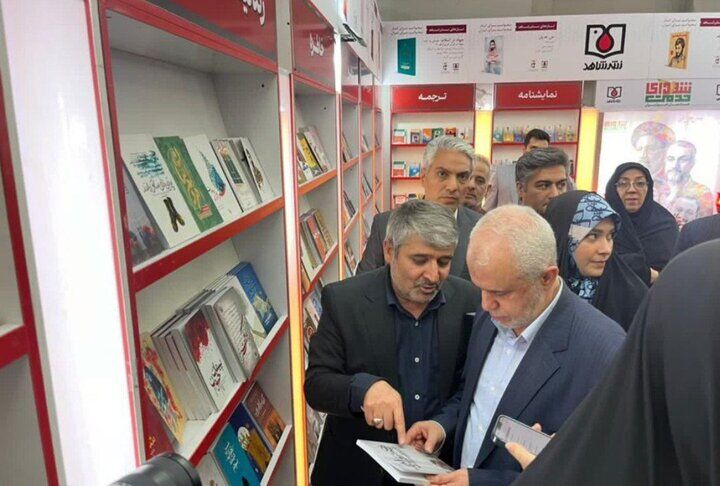 رونمایی از 36 کتاب در نمایشگاه 36 به بهانه سالگرد 36 نشر شاهد رونمایی از 36 کتاب در نمایشگاه 36 به بهانه سالگرد 36 نشر شاهد