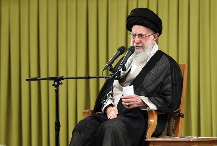 رهبر انقلاب: آمریکا از منطقه خواهد رفت و رژیم صهیونی ریشه‌کن خواهد شد
