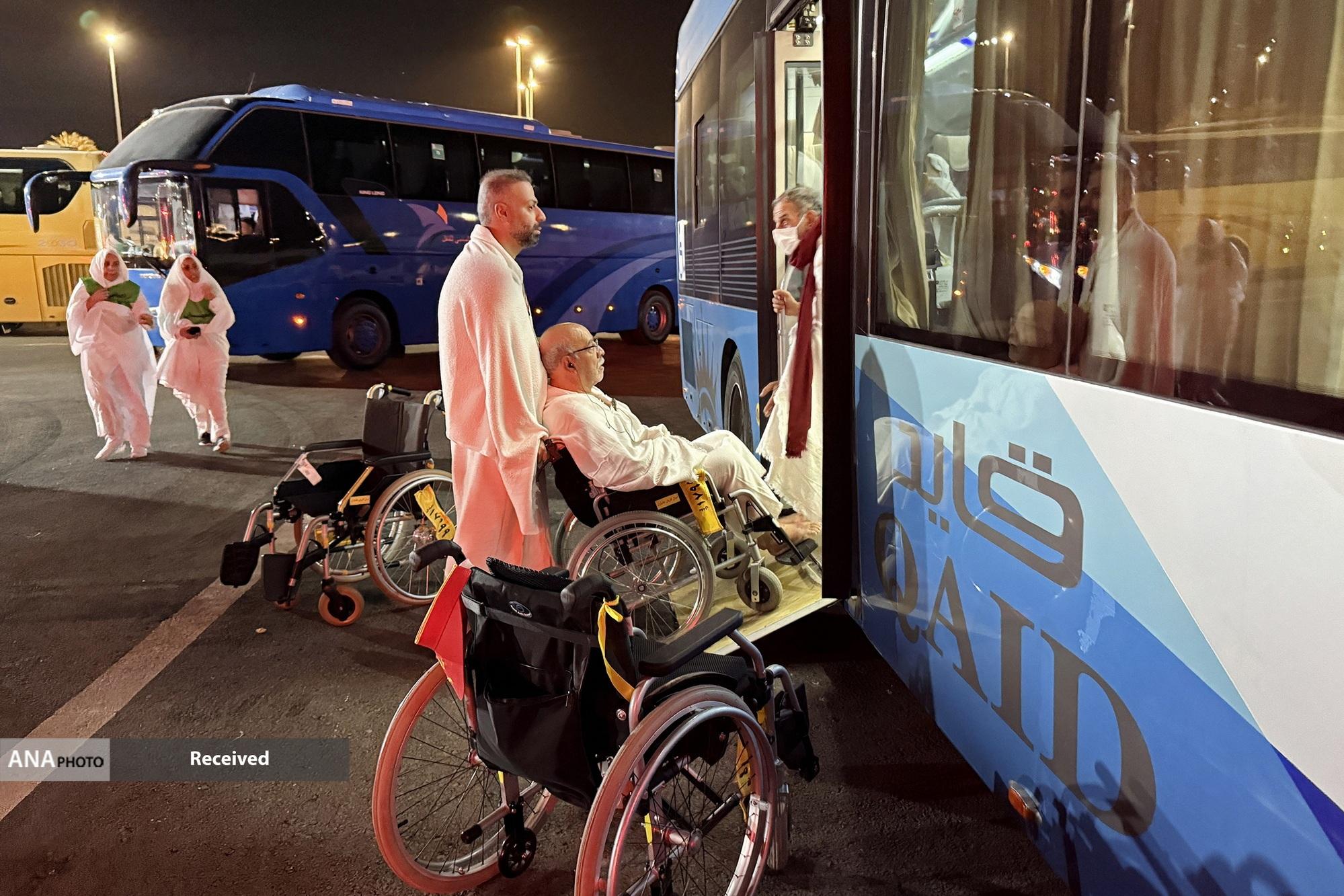 تصاویر/ اعزام کاروان جانبازان به مکه مکرمه