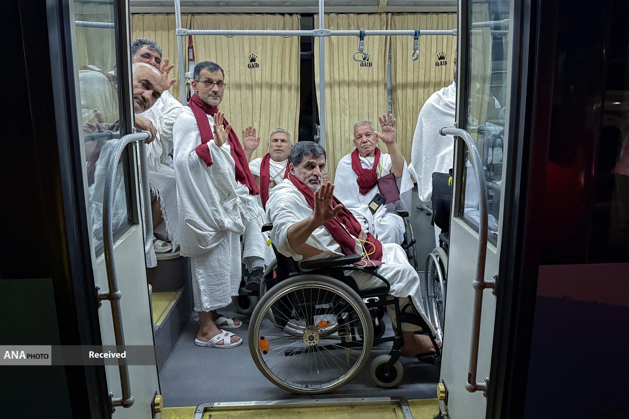 تصاویر/ اعزام کاروان جانبازان به مکه مکرمه