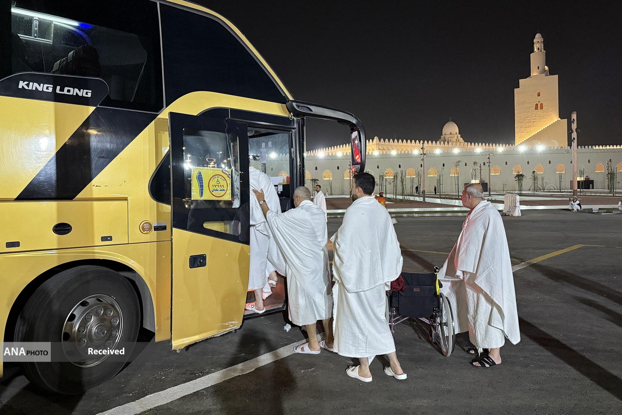 تصاویر/ اعزام کاروان جانبازان به مکه مکرمه