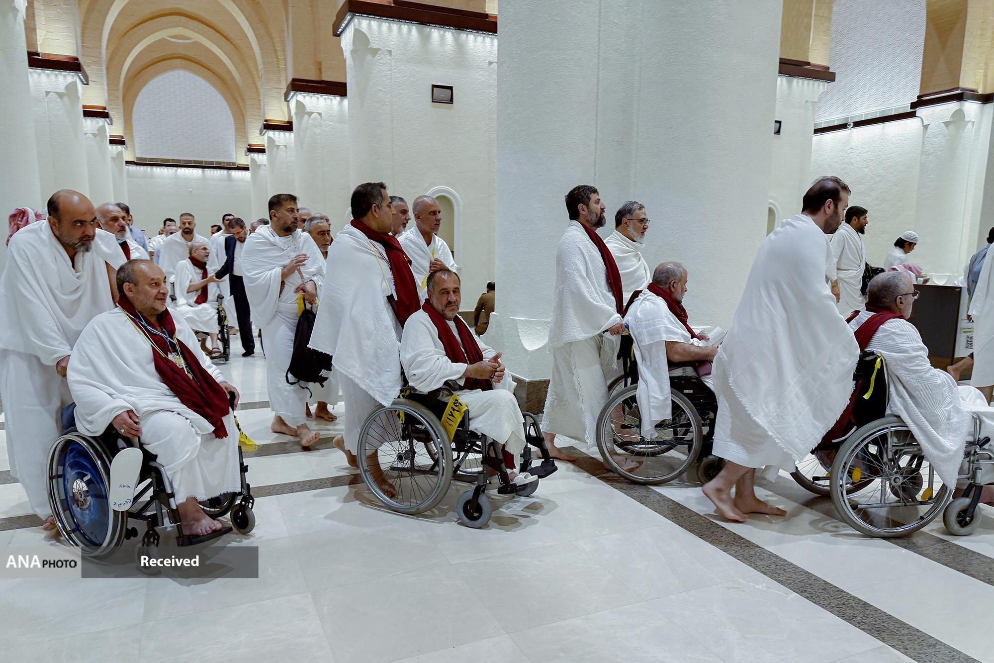 تصاویر/ اعزام کاروان جانبازان به مکه مکرمه