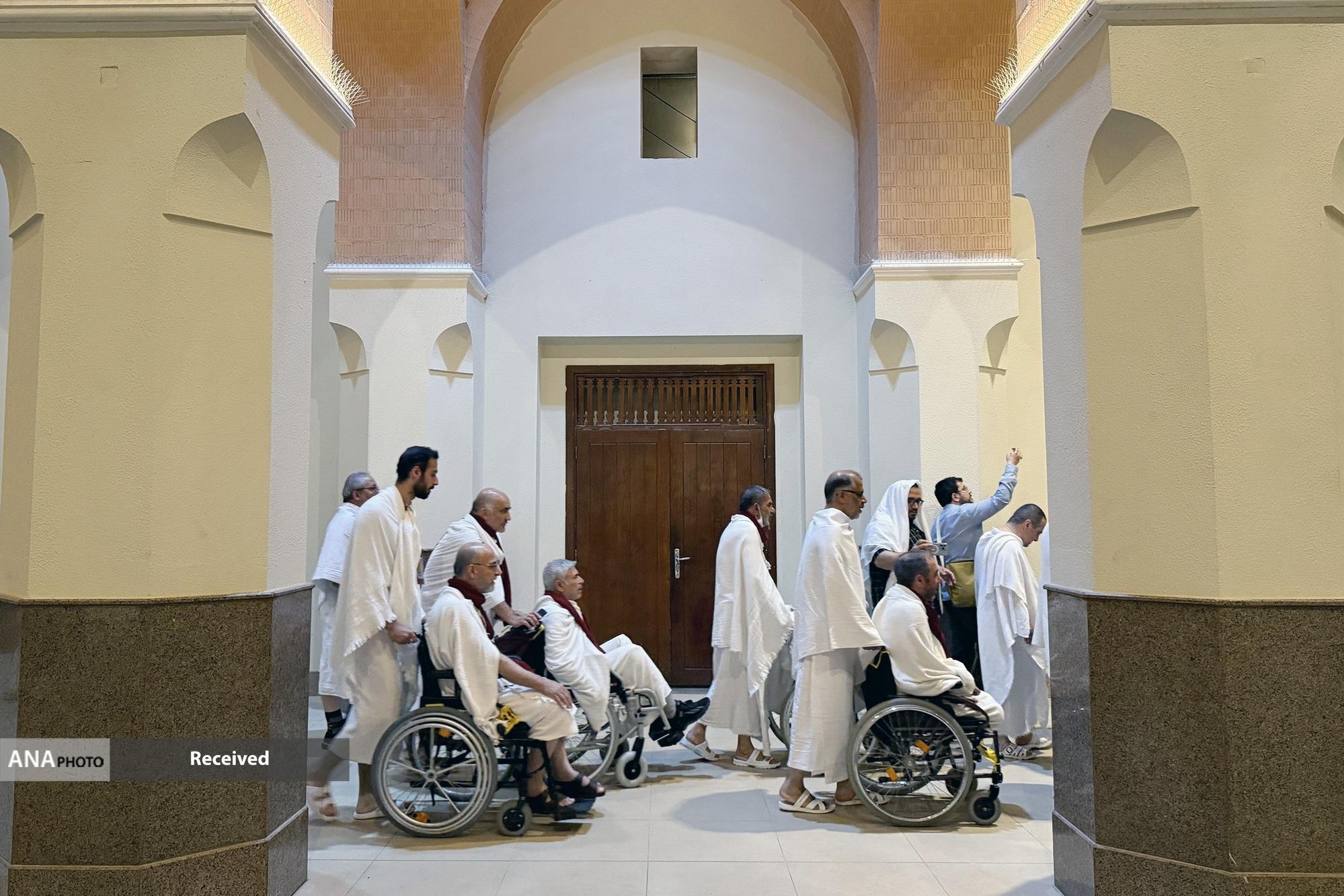 تصاویر/ اعزام کاروان جانبازان به مکه مکرمه