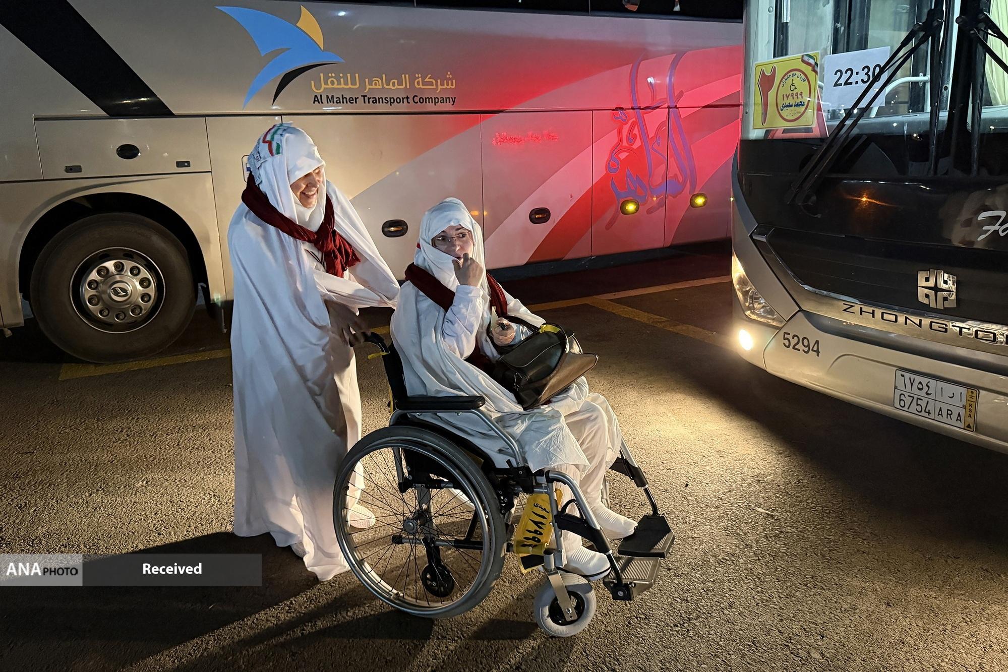 تصاویر/ اعزام کاروان جانبازان به مکه مکرمه