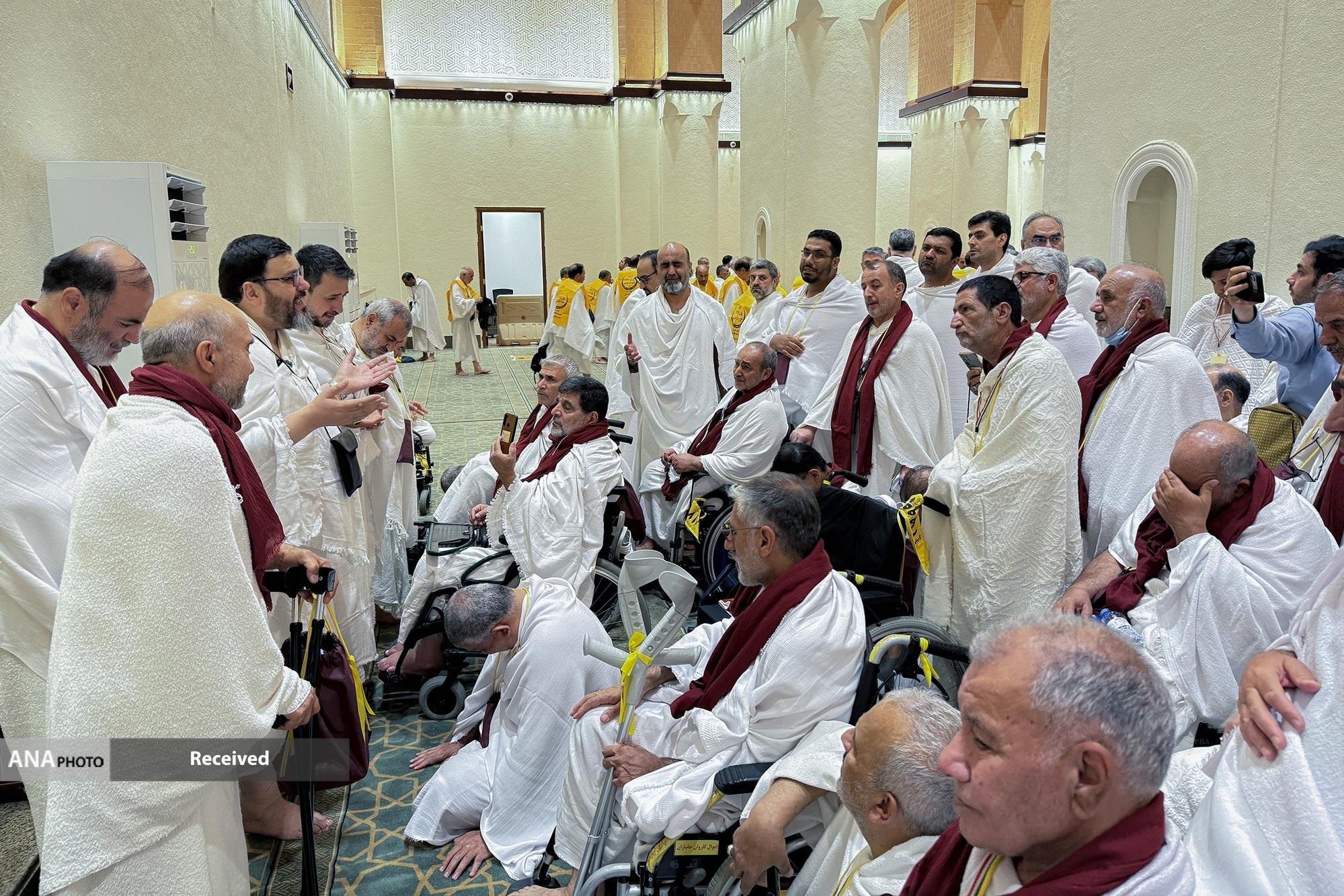 تصاویر/ اعزام کاروان جانبازان به مکه مکرمه