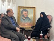 دیدار مدیرکل بنیاد شهید با همسر شهید بروجردی