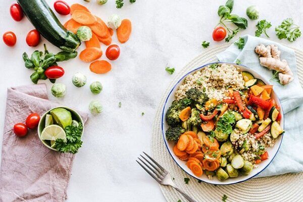 تغذیه سالم برای غلبه بر گرمازدگی