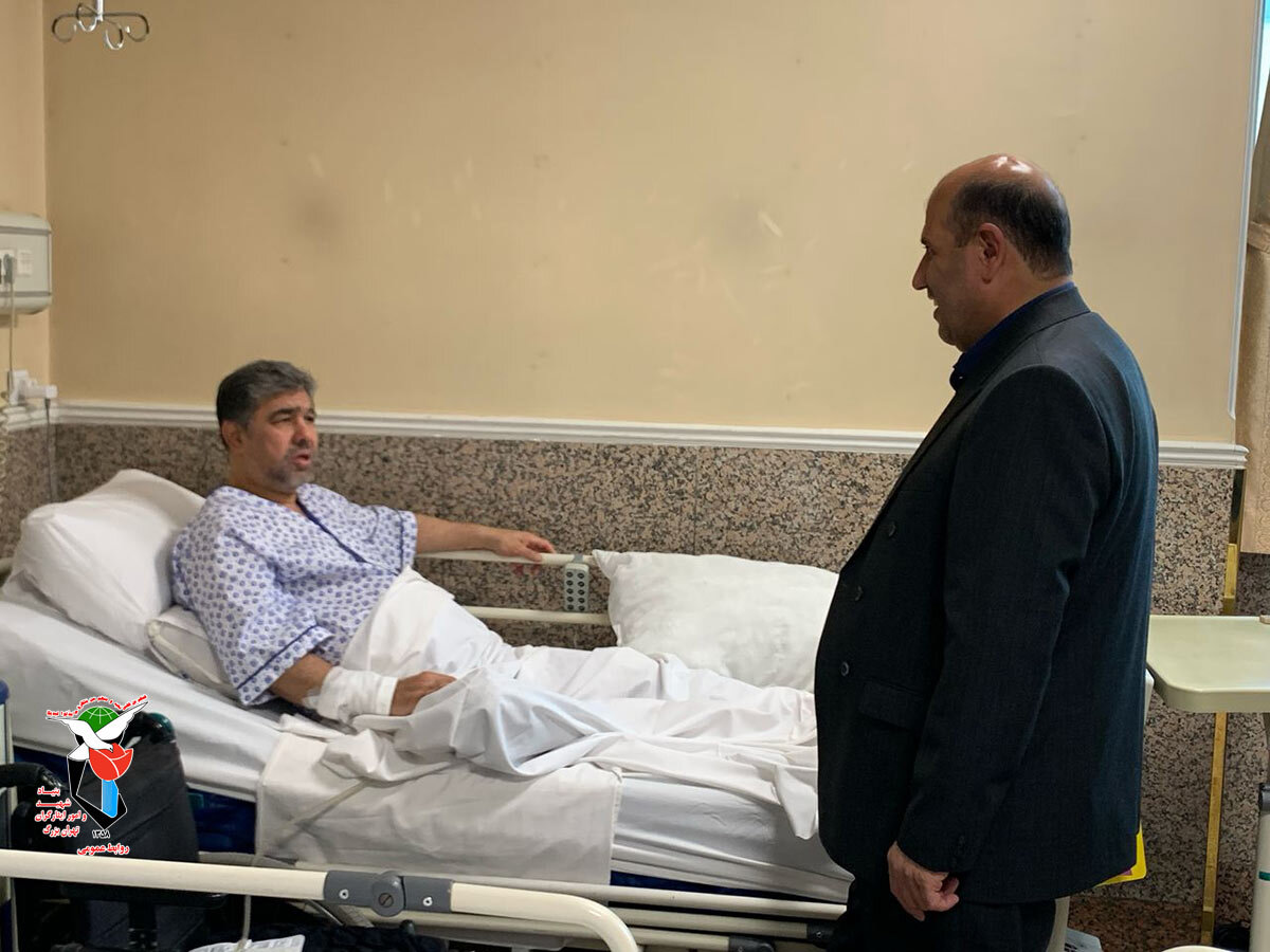 عیادت مدیرکل بنیاد شهید و امور ایثارگران تهران بزرگ از جانبازان بستری در بیمارستان
