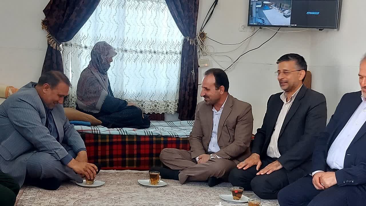 تجلیل از مادر شهید اهل سنت «چوپانقلی سلاق»