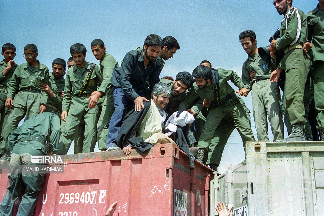 تصلویری از بزرگترین مراسم تشییع دنیا