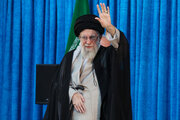 رهبر انقلاب:دشمن هیچ غلطی نمیتواند بکند