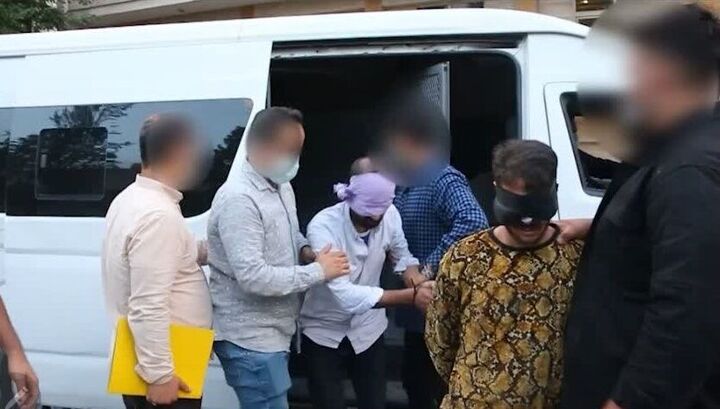 دستگیری اعضای شبکه تروریستی داعش در تهران دستگیری اعضای شبکه تروریستی داعش در تهران