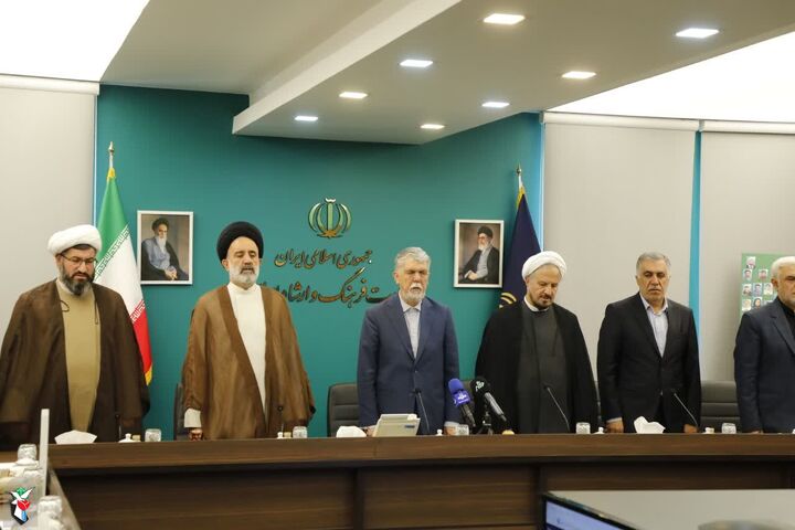 «سه‌شنبه‌های تکریم» با حضور نماینده ولی‌فقیه در بنیاد شهید و امور ایثارگران برگزار شد