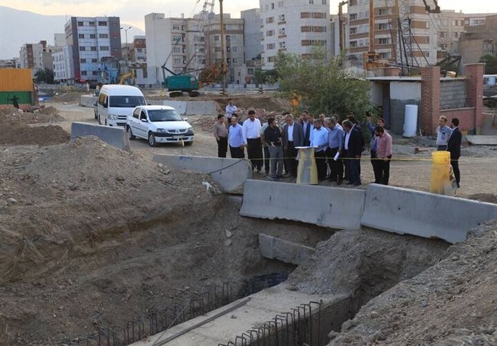 بازدید زاکانی از روند اجرای پروژه «میدان فتح» بازدید زاکانی از روند اجرای پروژه «میدان فتح»