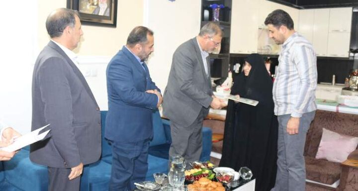 سلیمانی: تبیین گفتمان شهدا مقابل حرکت دشمنان است سلیمانی: تبیین گفتمان شهدا مقابل حرکت دشمنان است