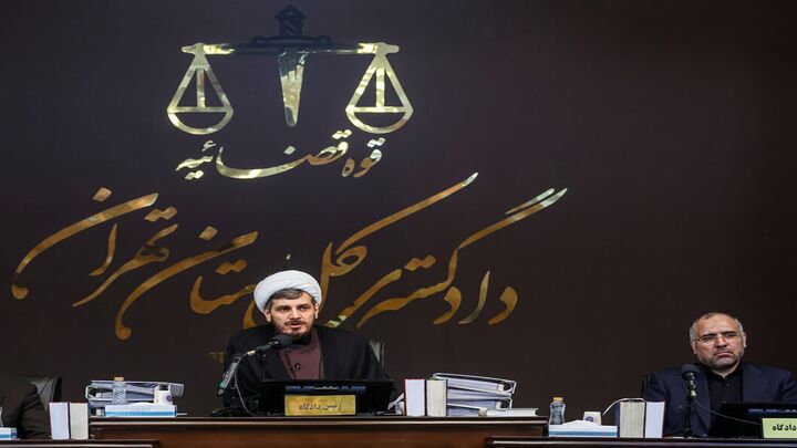 دادگاه رسیدگی به اتهامات منافقین آغاز شد دادگاه رسیدگی به اتهامات منافقین آغاز شد