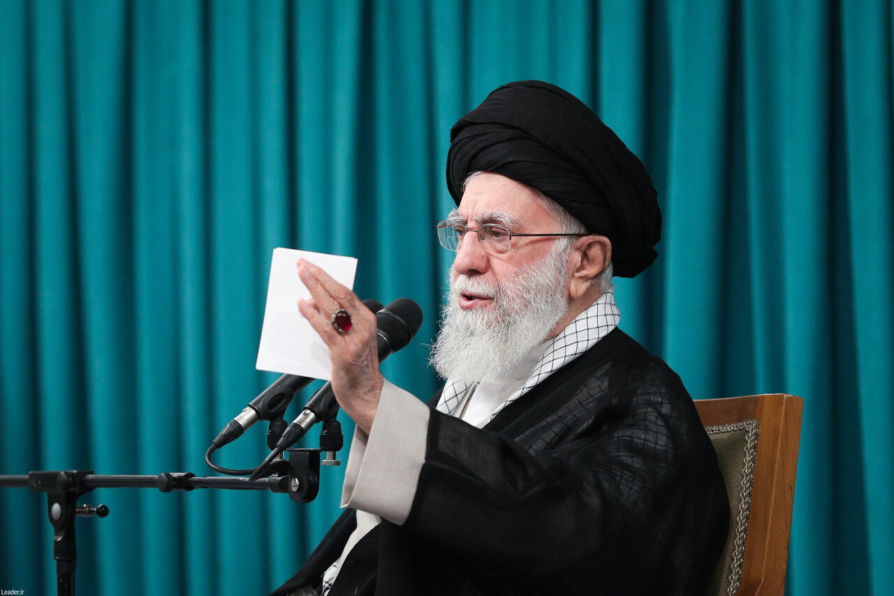 پیام رهبر انقلاب در پی حمله رژیم صهیونیستی/ «رژیم منتظر مجازاتی سخت باشد»