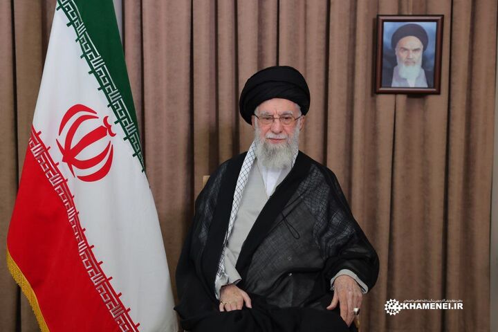 رهبر انقلاب: رژیم صهیونی بیچاره خواهد شد