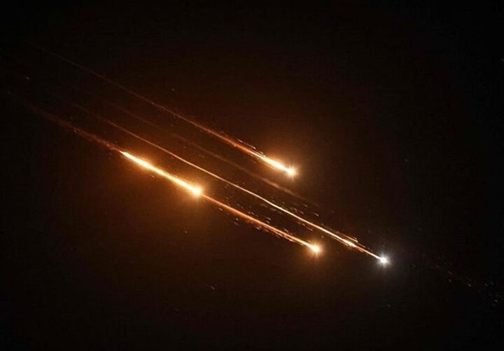 شلیک موشک چند کلاهکه خیبر برای اولین بار شلیک موشک چند کلاهکه خیبر برای اولین بار