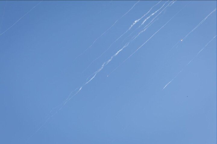 حمله موشکی گسترده ایران به سرزمینهای اشغالی + فیلم حمله موشکی گسترده ایران به سرزمینهای اشغالی + فیلم