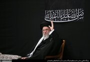 مراسم عزاداری شب عاشورای حسینی (علیه‌السلام) در حسینیه امام خمینی با حضور رهبر انقلاب