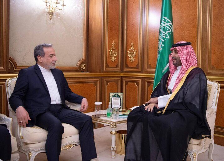 عراقچی با محمد بن سلمان دیدار و گفتگو کرد
