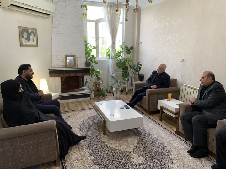 تاکید بر روایتگری و تبیین شیوه زندگی شهدا تاکید بر روایتگری و تبیین شیوه زندگی شهدا