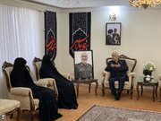 دیدار رییس بنیاد شهید و امور ایثارگران با خانواده «سردار شهید حسین سلامی»