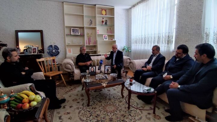 زندگی شهدا با جزئیات روایتگری شود/شهدا با عزت از خاک، فرهنگ، تمدن و ارزشهای ما دفاع کردند زندگی شهدا با جزئیات روایتگری شود/شهدا با عزت از خاک، فرهنگ، تمدن و ارزشهای ما دفاع کردند