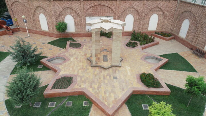 روایت‌های متناقض از آرامگاه پوریای ولی