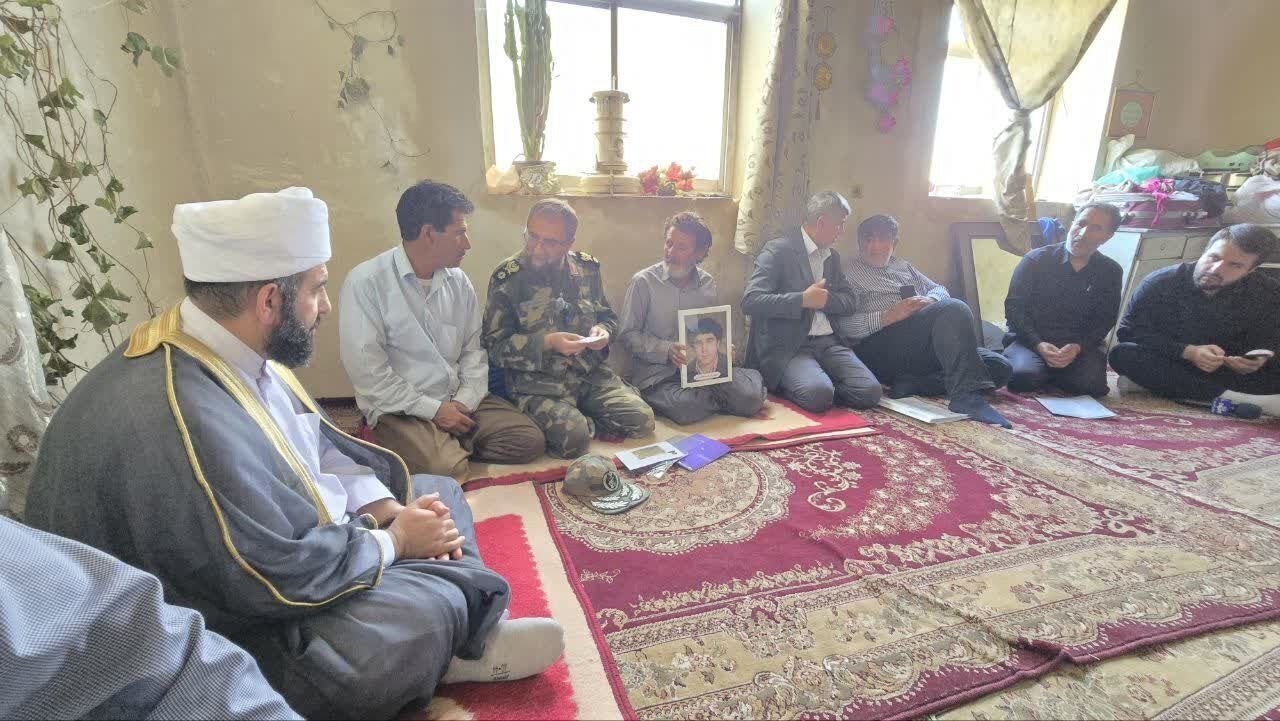 پایان انتظار ۵ خانواده شهید مفقودالاثر دفاع مقدس/ شهیدی که با شماره سریال شناسنامه شناسایی شد