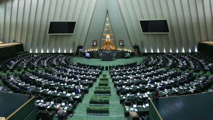 تکلیف مجلس به دولت برای تسهیل در جذب نخبگان علمی خارج از کشور