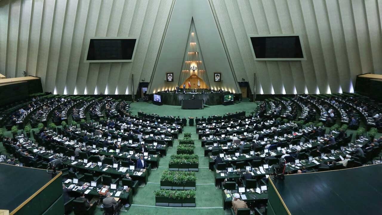 تکلیف مجلس به دولت برای تسهیل در جذب نخبگان علمی خارج از کشور