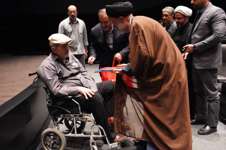 آیین افتتاحیه اکران فیلم سینمایی «اتاقک گلی» برگزار شد