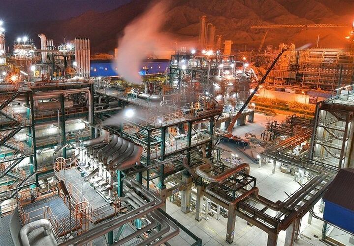 قیمت خوراک پالایشگاهها تا پایان سال تثبیت شد
