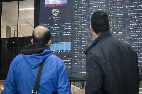 خروج ۲۵۰۰ میلیارد تومان پول از بورس