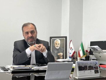 ترویج فرهنگ ایثار با اعزام خانواده‌های شاهد و ایثارگر به حج عمره